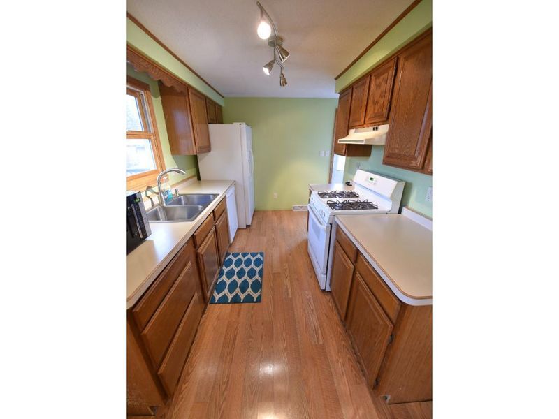 909 9th Ave NE, Brainerd, MN 56401