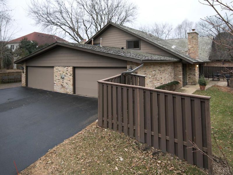 17661 Breconwood Rd, Wayzata, MN 55391
