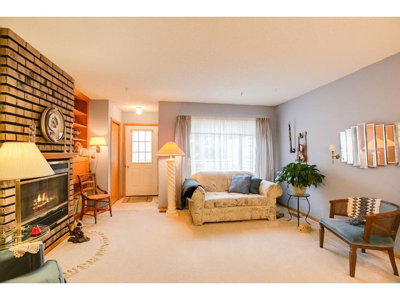 1222 Bay Cv #31, White Bear Lake, MN 55110