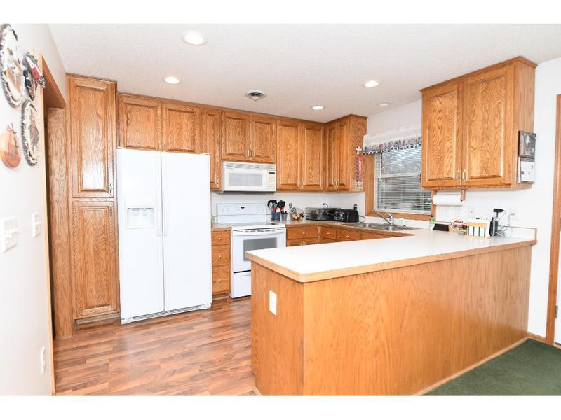 28480 Tucker St NE, Isanti, MN 55040
