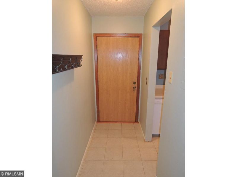 3431 Kent St #713, Shoreview, MN 55126