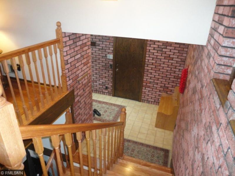 548 106th Ave NW, Coon Rapids, MN 55448