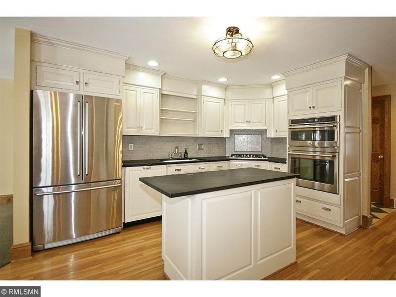 425 Washington Ave W, Hutchinson, MN 55350