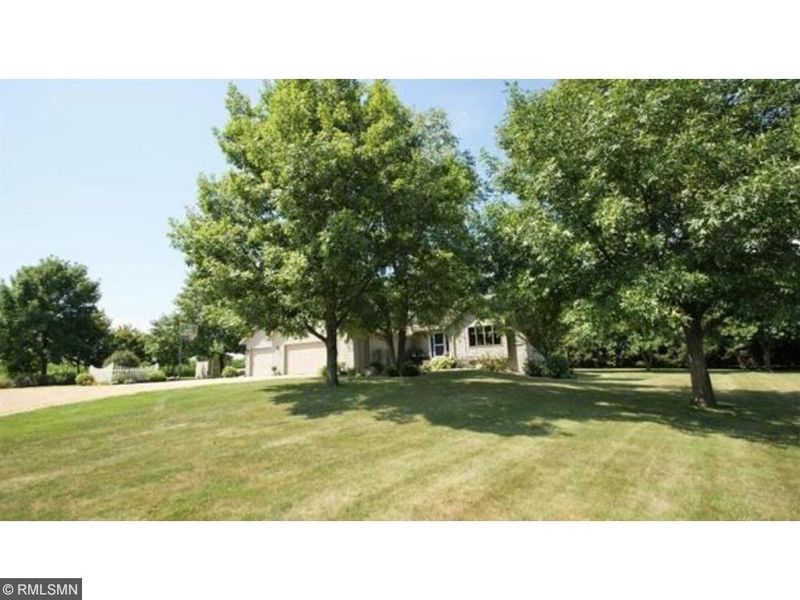 28468 251st Ave, Henderson, MN 56044