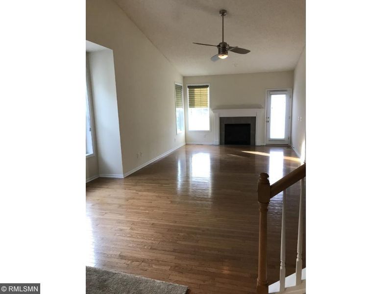 7179 Arthur Dr, Woodbury, MN 55125