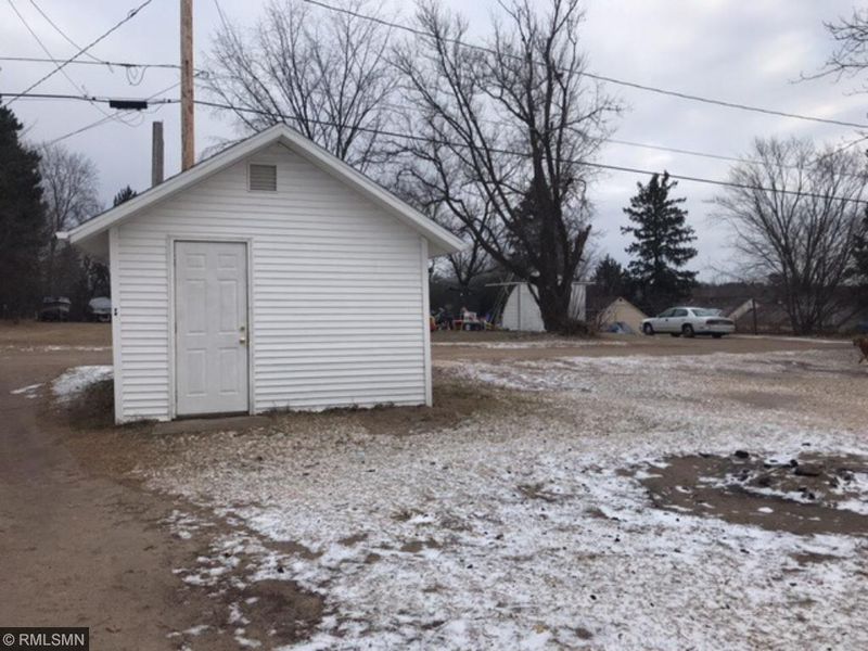 720 11th Ave NE, Brainerd, MN 56401