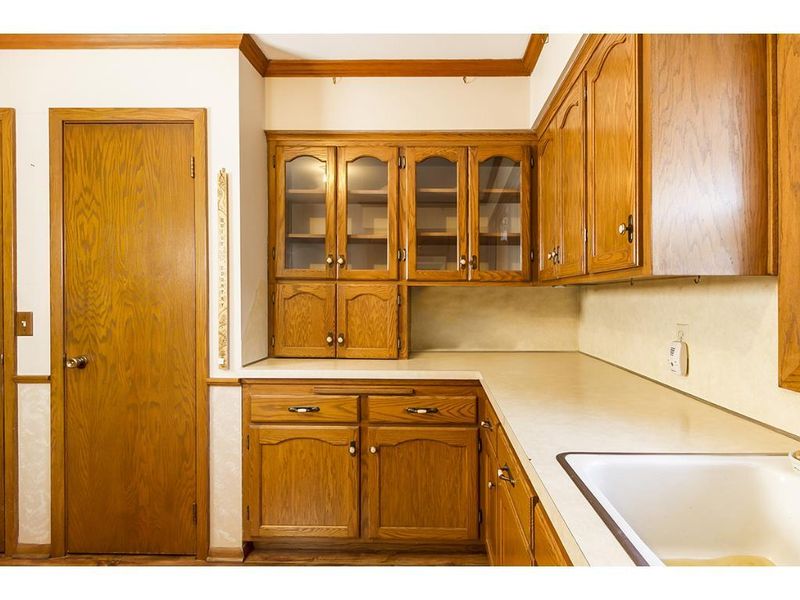 17 N Maple St, Waconia, MN 55387