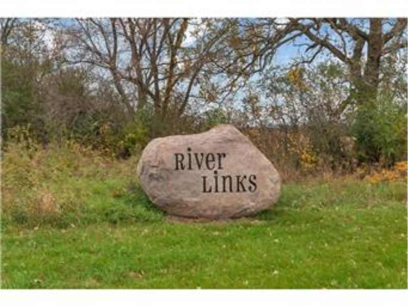 1701 River Links Dr, Cold Spring, MN 56320
