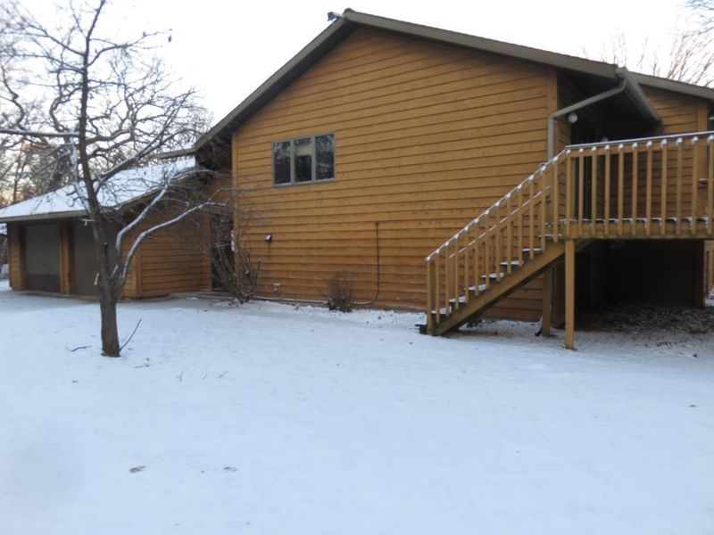 18818 75th St, Becker, MN 55308