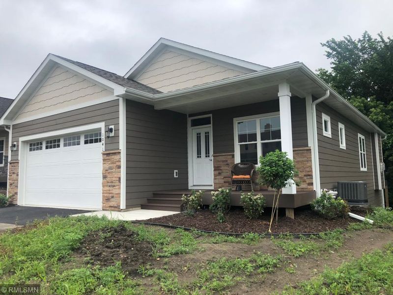 1041 Trebbiano Ln N, Watertown, MN 55388