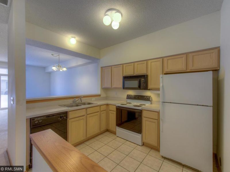 2199 Rocky Rapids Way #1904, Eagan, MN 55122