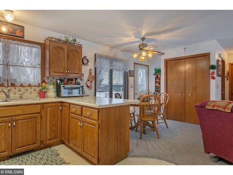 727 10 1/2 St N, Sauk Rapids, MN 56379