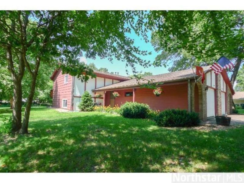 10402 Lever St NE, Circle Pines, MN 55014
