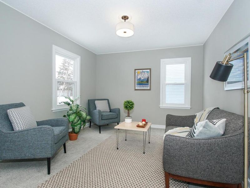 520 15th Ave N, South Saint Paul, MN 55075