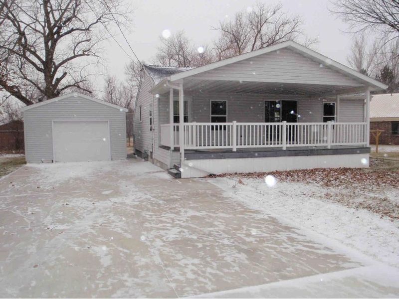 107 SW Thompson St, Verndale, MN 56481