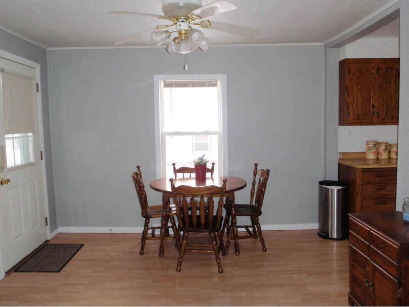 107 SW Thompson St, Verndale, MN 56481