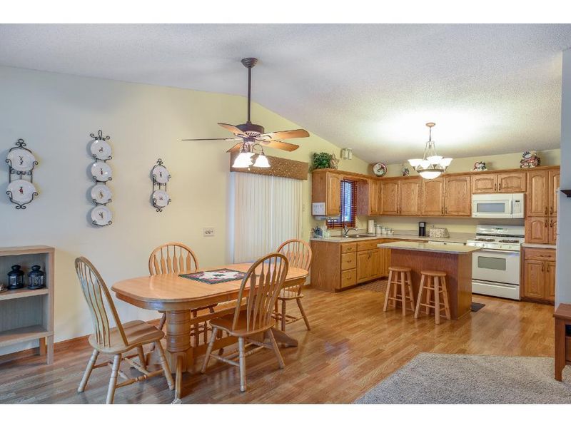 5795 Ridge Creek Rd, Shoreview, MN 55126