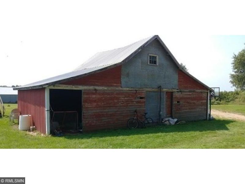 14585 70th St, Mayer, MN 55360