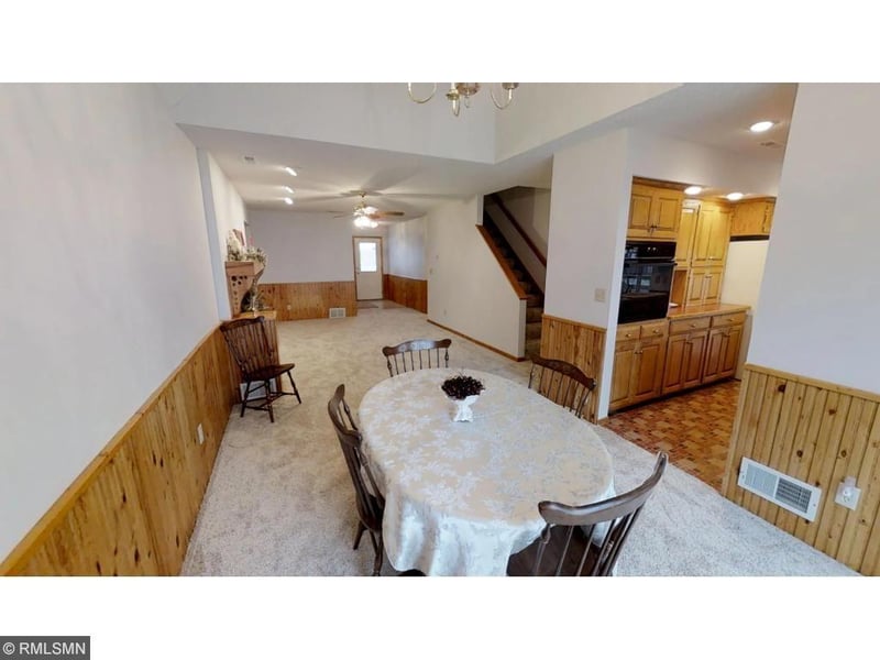 21930 62nd St NW, Sunburg, MN 56289