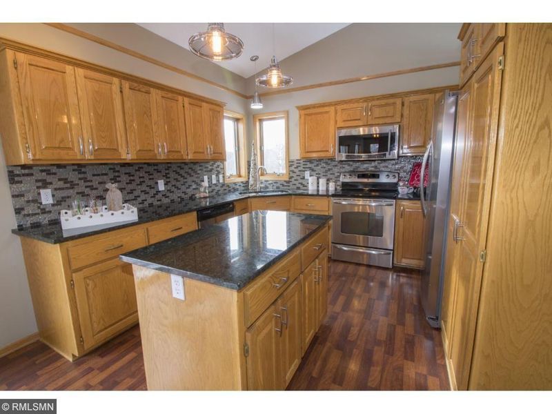 946 140th Lane Nw, Andover, MN 55304