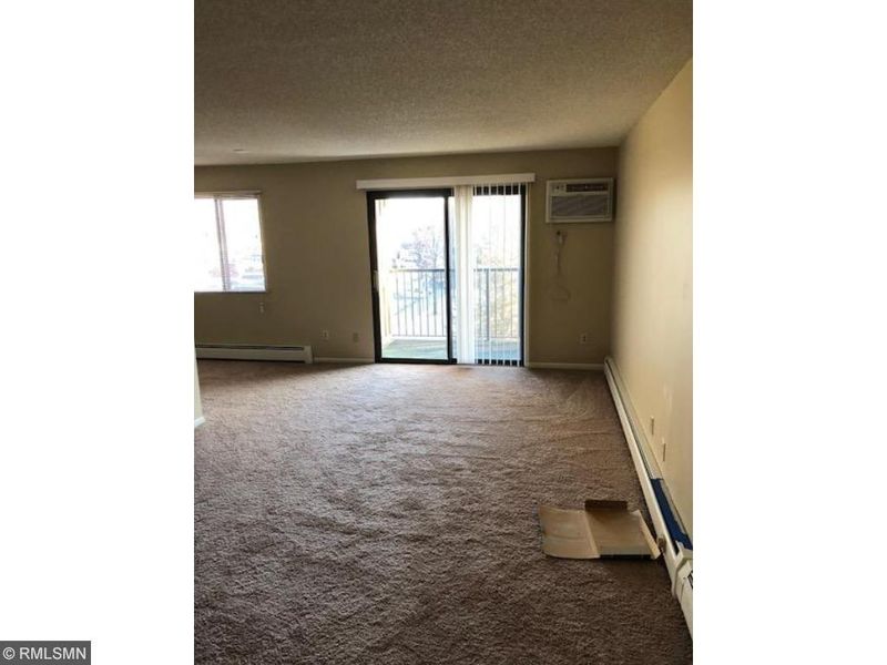 4101 Parklawn Ave #324, Edina, MN 55435