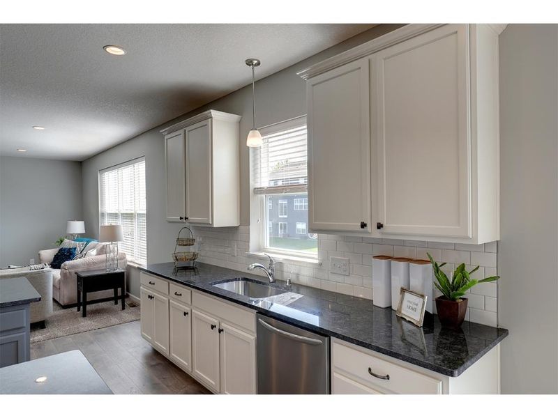 15247 Edgewood Ave, Prior Lake, MN 55372