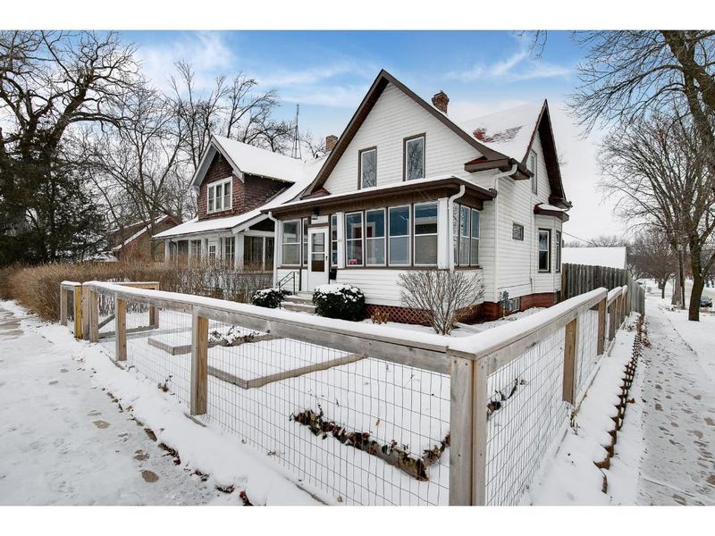 455 Jessamine Ave E, Saint Paul, MN 55130