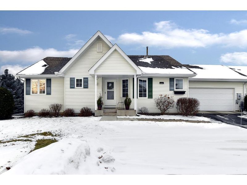 620 Sunnyridge Ln, Loretto, MN 55357