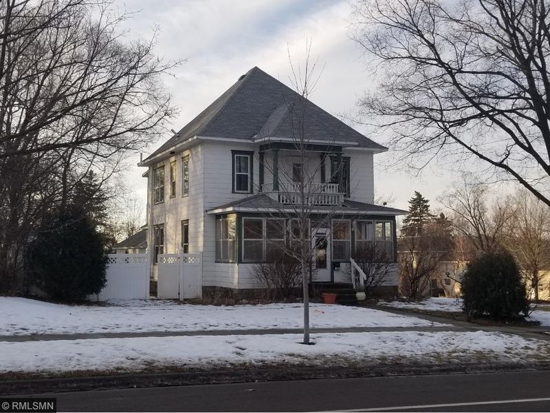 800 Division St S, Northfield, MN 55057