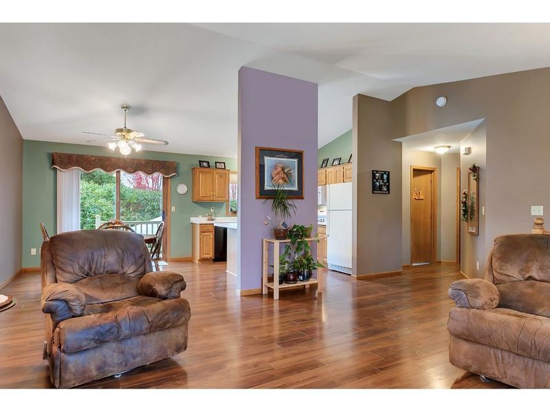 703 3rd Ave NE, Saint Joseph, MN 56374