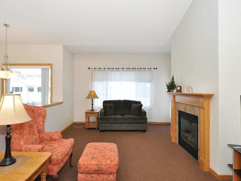 609 Amber Ln, Buffalo, MN 55313