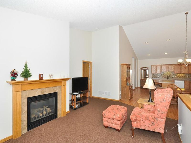 609 Amber Ln, Buffalo, MN 55313