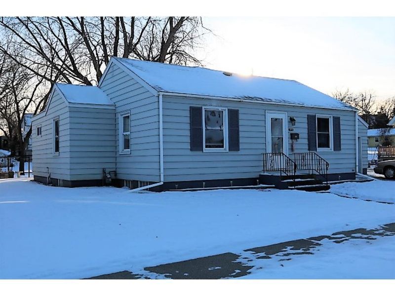 419 2nd St N, Sauk Centre, MN 56378
