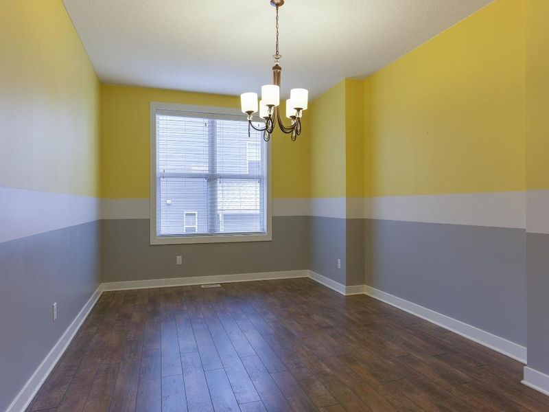 8562 Crismon Way, Inver Grove Heights, MN 55076