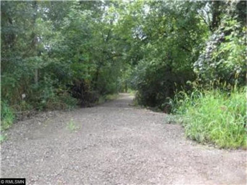 19397 Queen Cir NW, Elk River, MN 55330