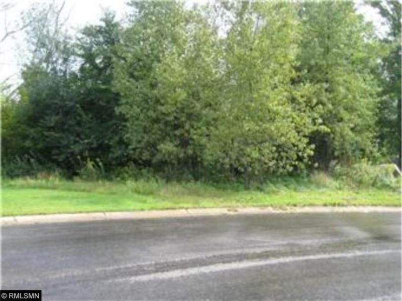 19397 Queen Cir NW, Elk River, MN 55330