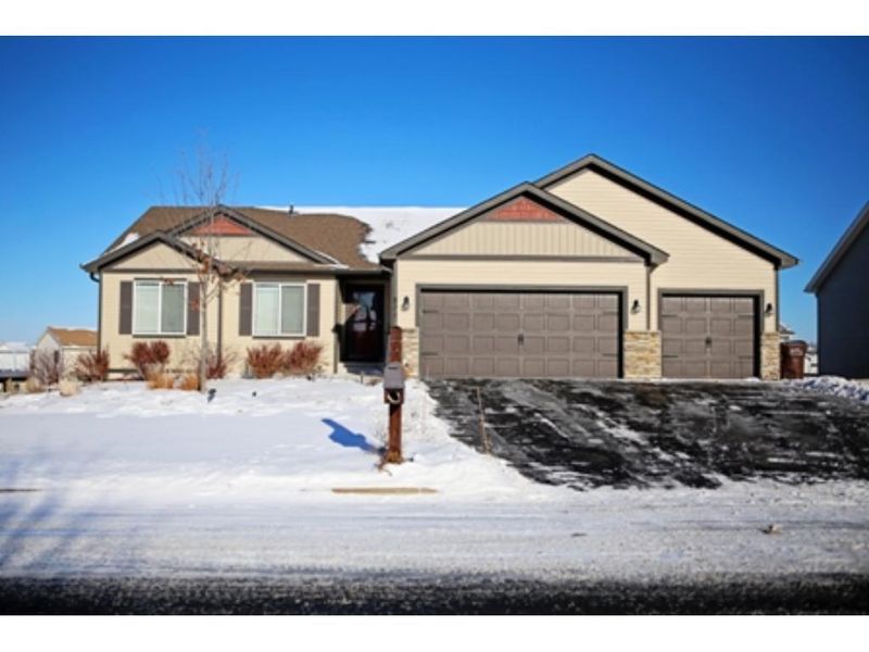 821 Emerson Ave N, Montrose, MN 55363