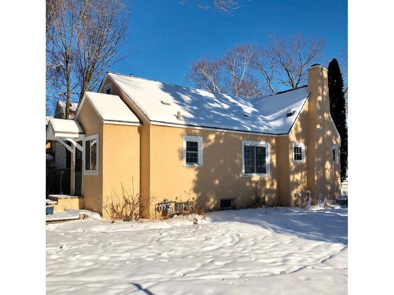 313 N 9th St, Brainerd, MN 56401
