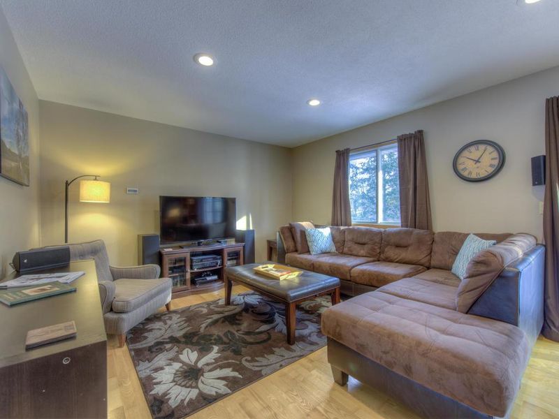 13024 Findlay Way, Apple Valley, MN 55124