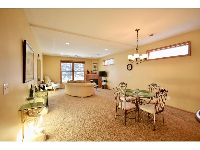 198 Highlands Ave, Zumbrota, MN 55992