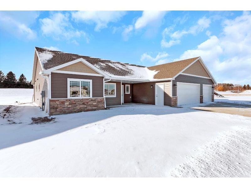 76 Glenview Loop, Saint Cloud, MN 56303