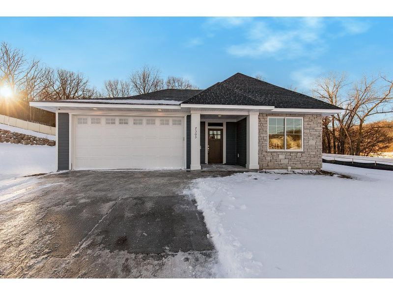 7303 Harkness Way, Cottage Grove, MN 55016