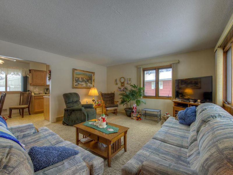 838 22nd Ave N, South Saint Paul, MN 55075