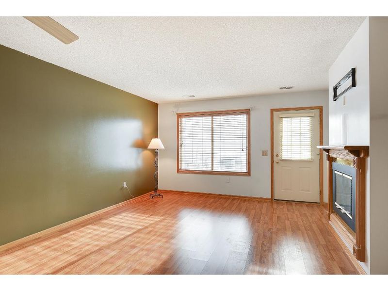 12116 Killdeer St # 302 NW, Coon Rapids, MN 55433
