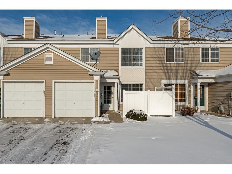 12116 Killdeer St # 302 NW, Coon Rapids, MN 55433
