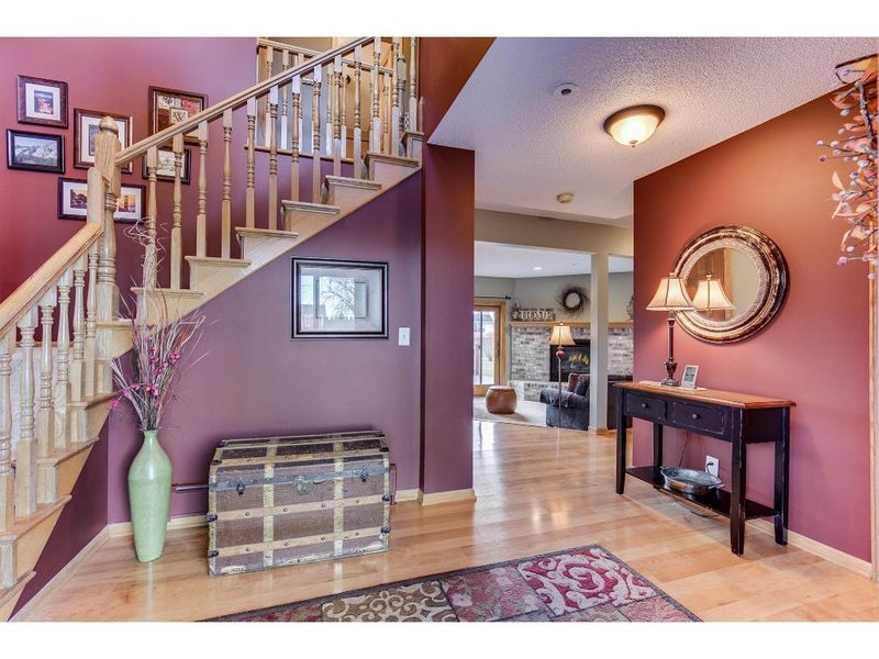 8483 27th St N, Lake Elmo, MN 55042
