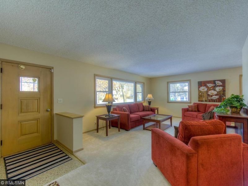 4613 66th Ave N, Brooklyn Center, MN 55429