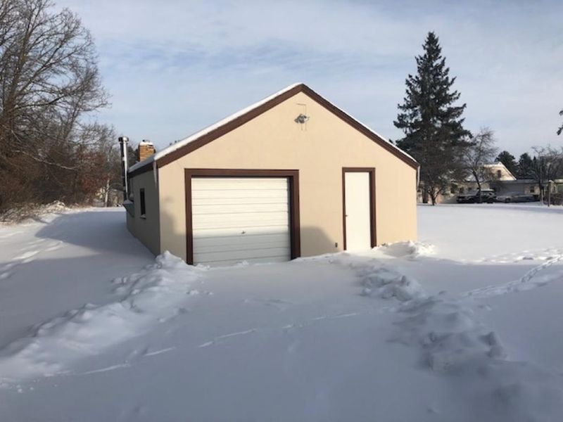 319 26th St NW, Bemidji, MN 56601