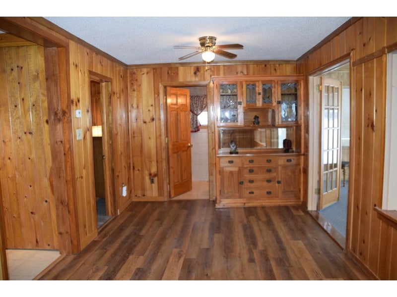 29815 Glader Blvd, Chisago Lake Twp, MN 55045