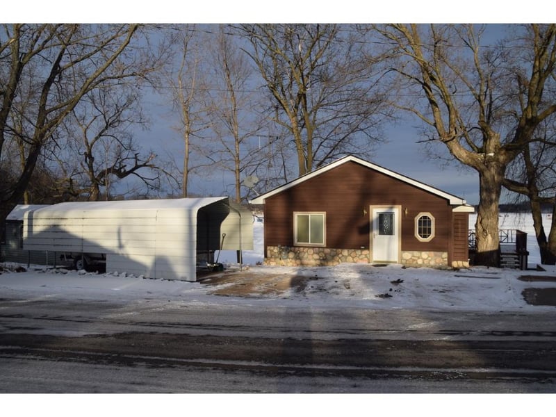 29815 Glader Blvd, Chisago Lake Twp, MN 55045